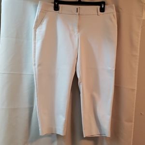 Apt 9 Torie Mid Rise Capri size 12